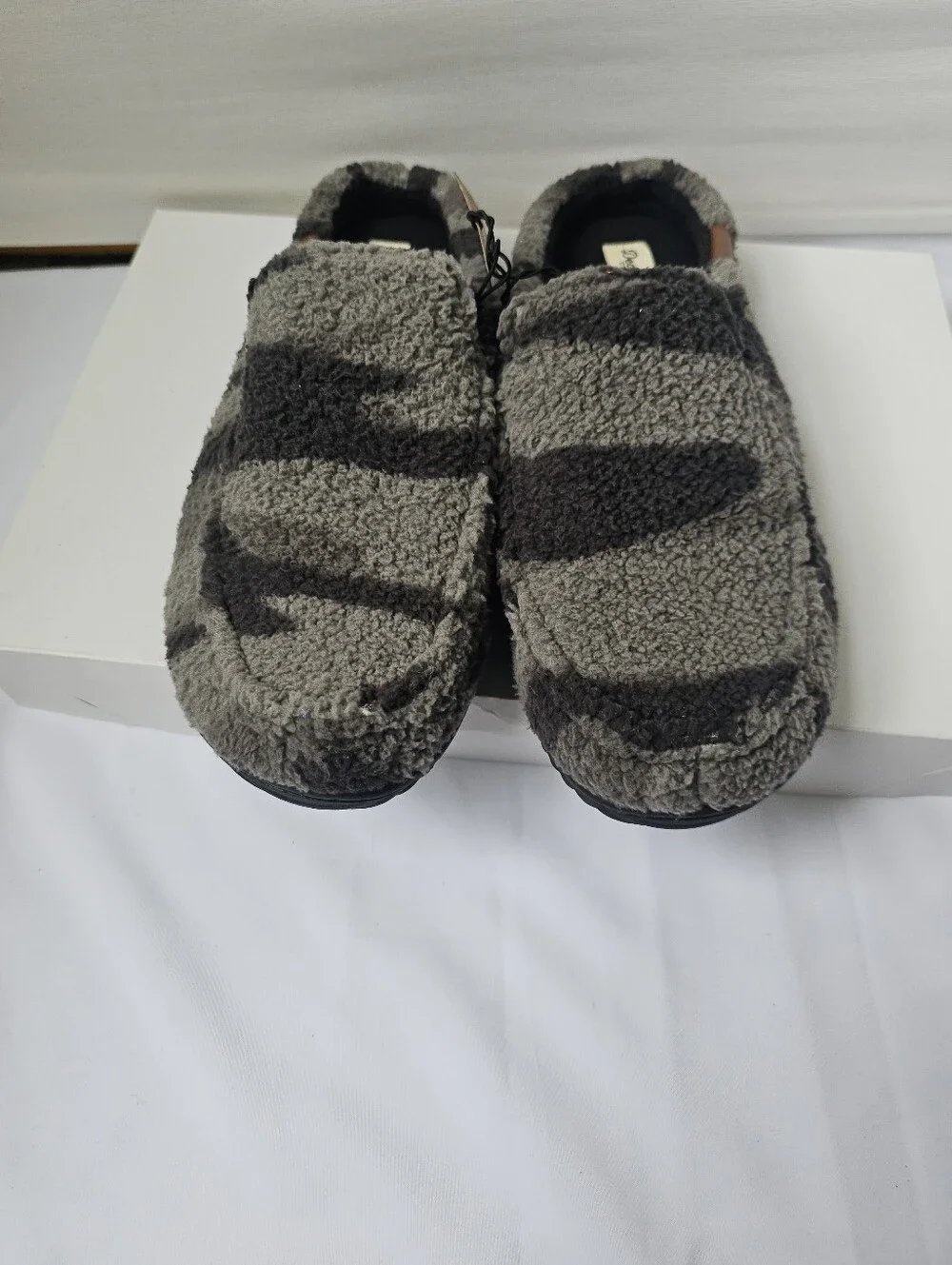 Dearfoams Men's Clog Slippers Gel Infused Memory Foam Camo Grey Size S 7-8 NWT